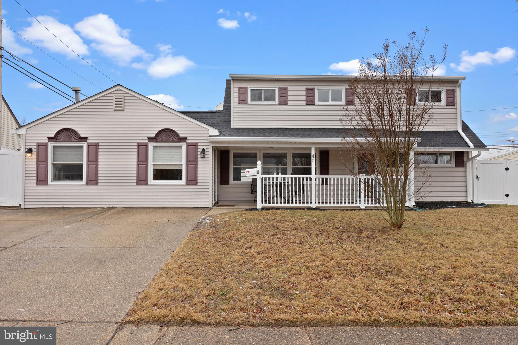 11 Quickset Road Levittown, PA 19057 - Photo 2 of 42 Gallery Image 2