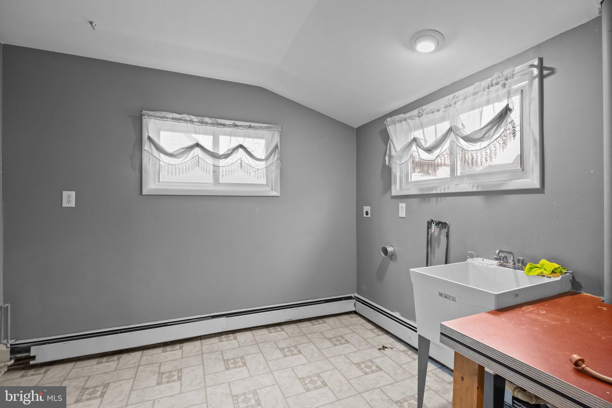 11 Quickset Road Levittown, PA 19057 - Photo 34 of 42 Gallery Image 34