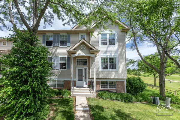 $299,900 | 17427 Yakima Drive, Lockport, IL 60441