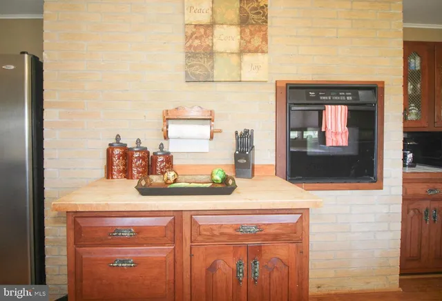 $650,000 | 85 Edgewater Drive, Earleville, MD 21919