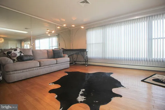 $650,000 | 85 Edgewater Drive, Earleville, MD 21919