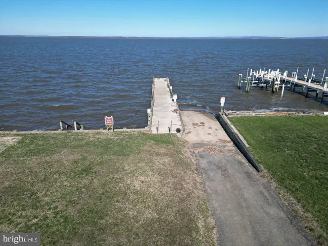 $650,000 | 85 Edgewater Drive, Earleville, MD 21919