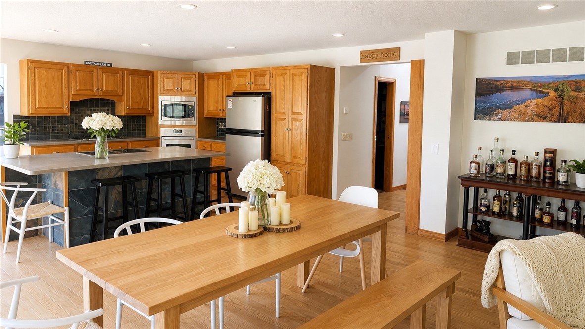 212 Meeker Road Vestal, NY 13850 - Photo 11 of 35 Gallery Image 11