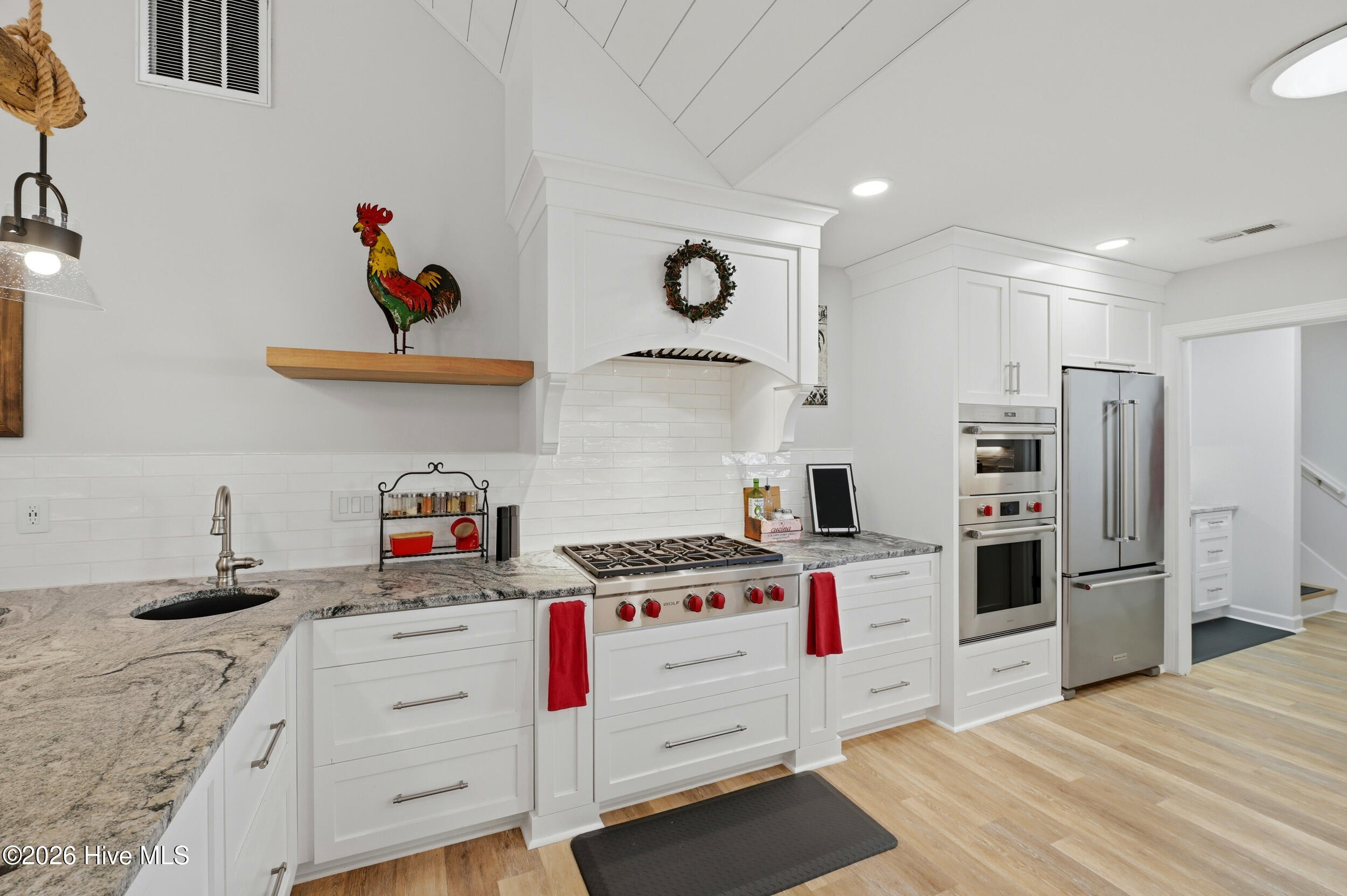 824 Berwyn Road Wilmington, NC 28409 - Photo 14 of 69 Wolf Gas Stove