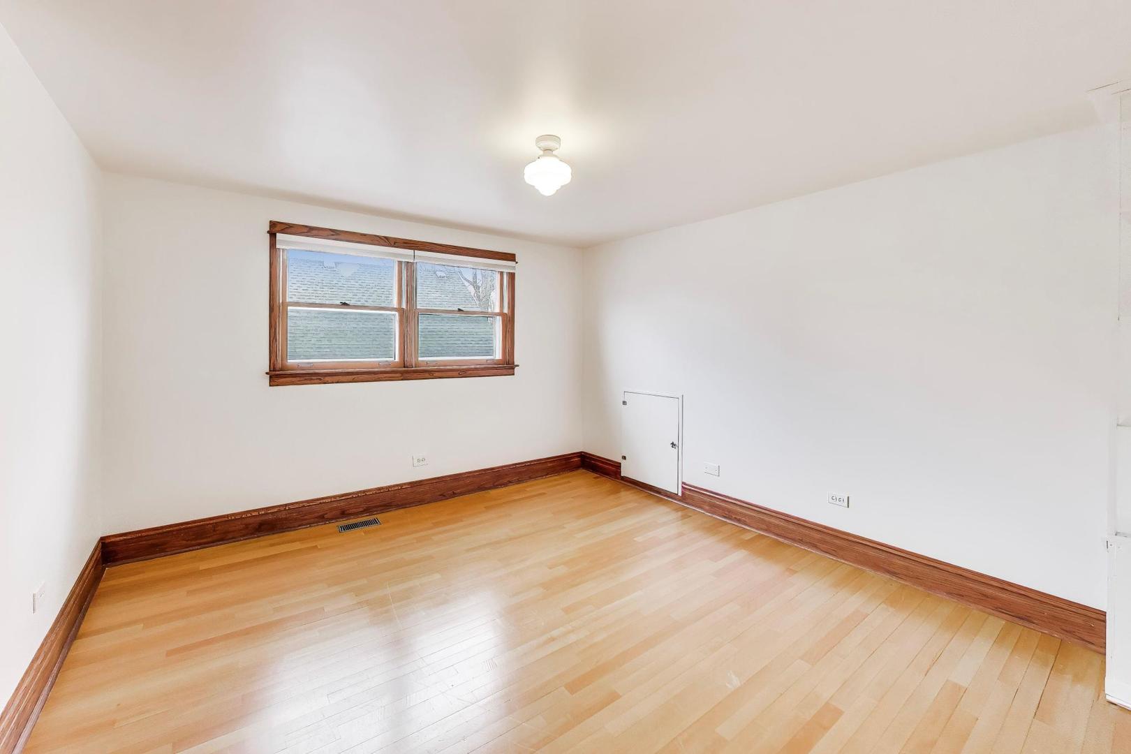 256 Blackhawk Road Riverside, IL 60546 - Photo 33 of 73 a view of an empty room