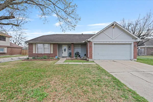 $239,900 | 151 East Forest Lane, Houston, TX 77015