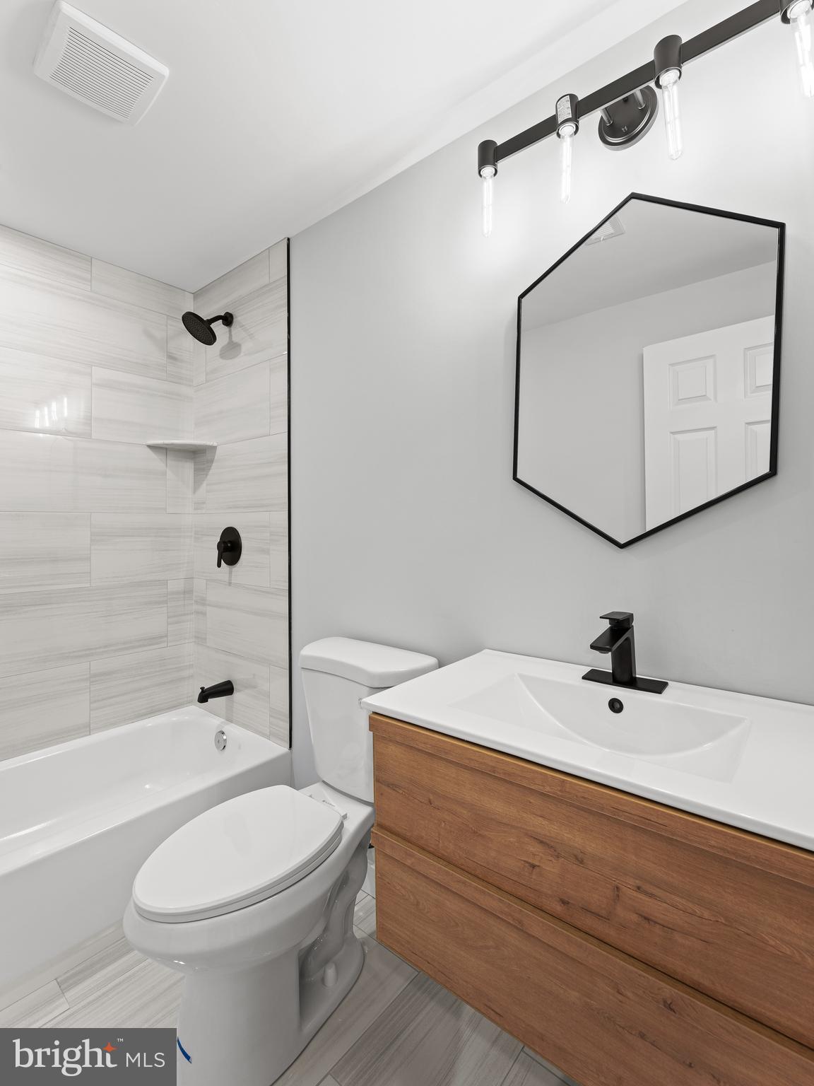 1812 Farrington Road Philadelphia, PA 19151 - Photo 23 of 36 Gallery Image 23