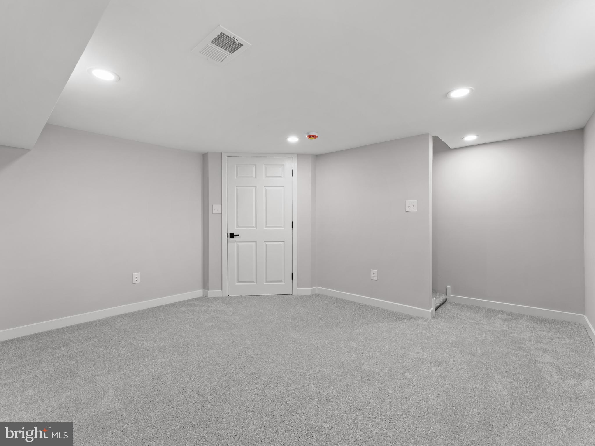 1812 Farrington Road Philadelphia, PA 19151 - Photo 28 of 36 Gallery Image 28
