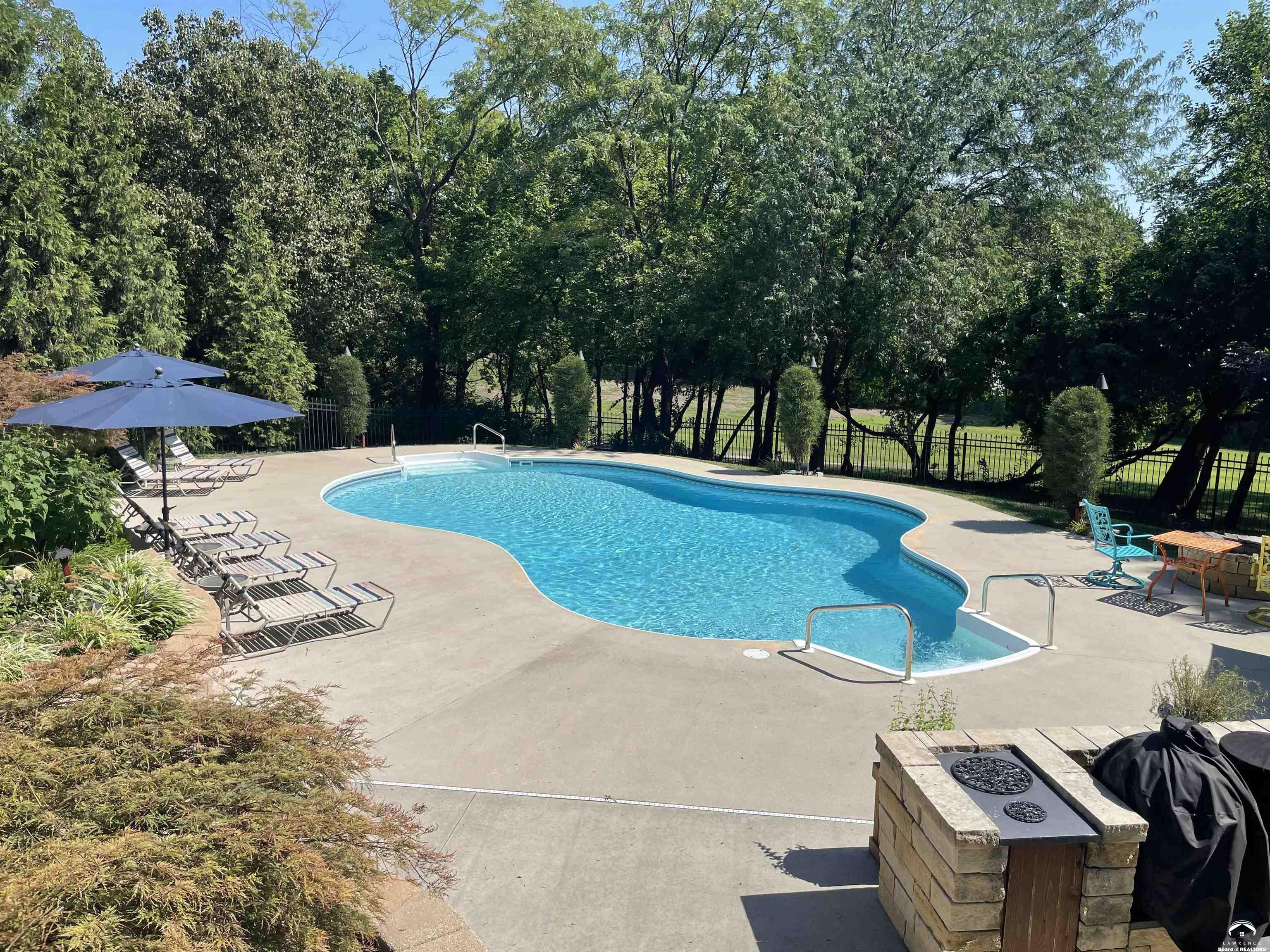 2100 Inverness Drive Lawrence, KS 66047 - Photo 93 of 100