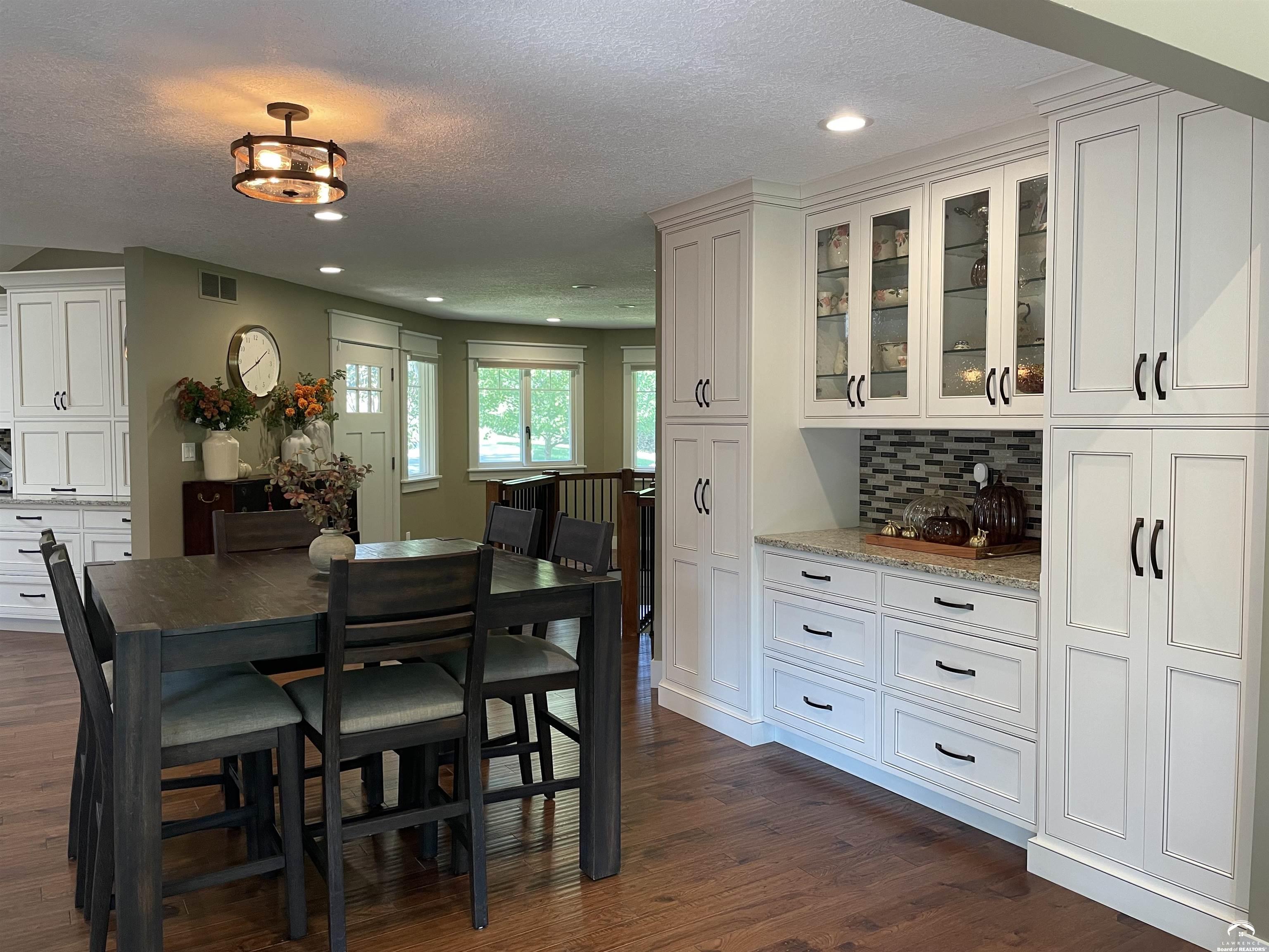 2100 Inverness Drive Lawrence, KS 66047 - Photo 10 of 100