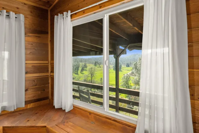 a view of sitting area