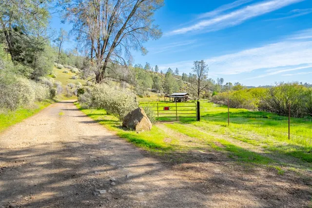 $590,000 | 9000 Six Bit Rnch Road, Jamestown, CA 95327