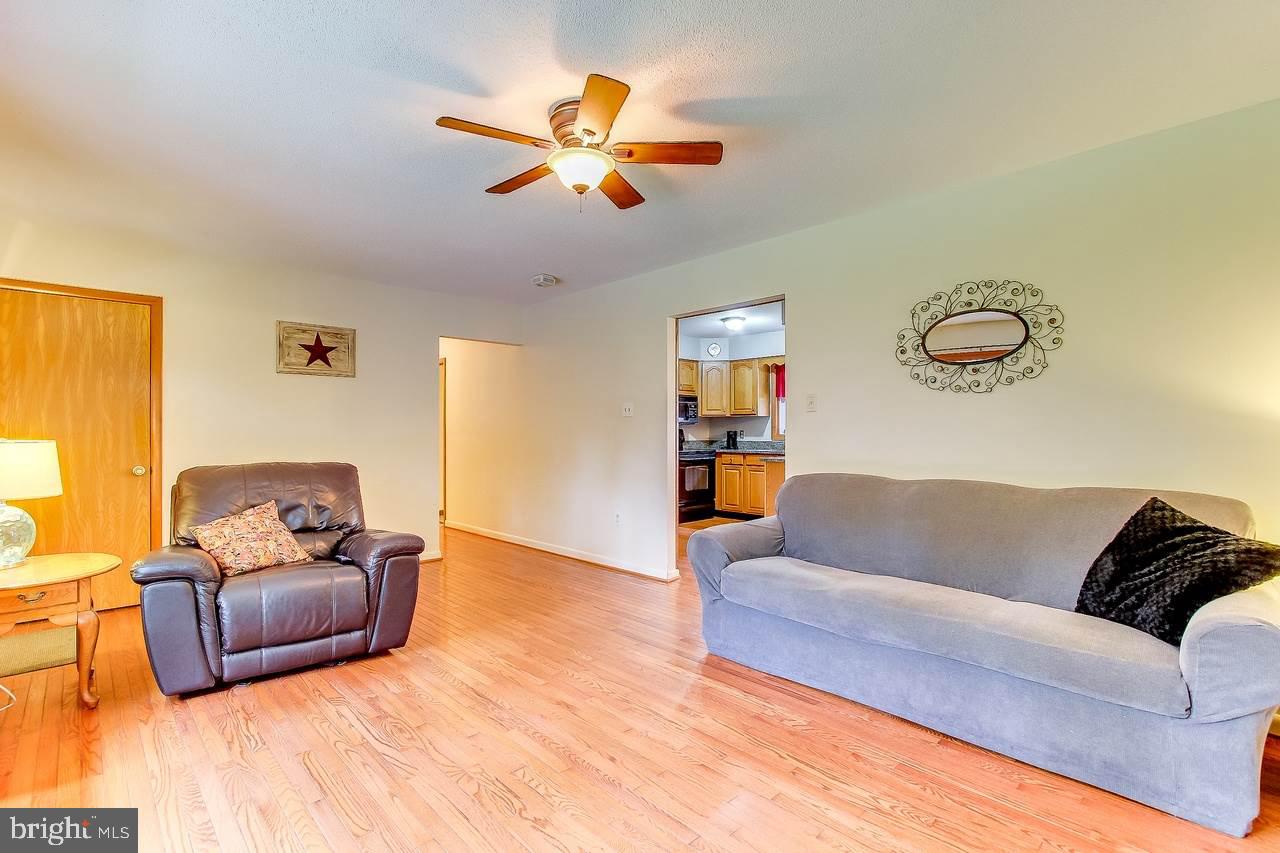 13289 Ridge Road Stewartstown, PA 17363 - Photo 4 of 30 Gallery Image 4