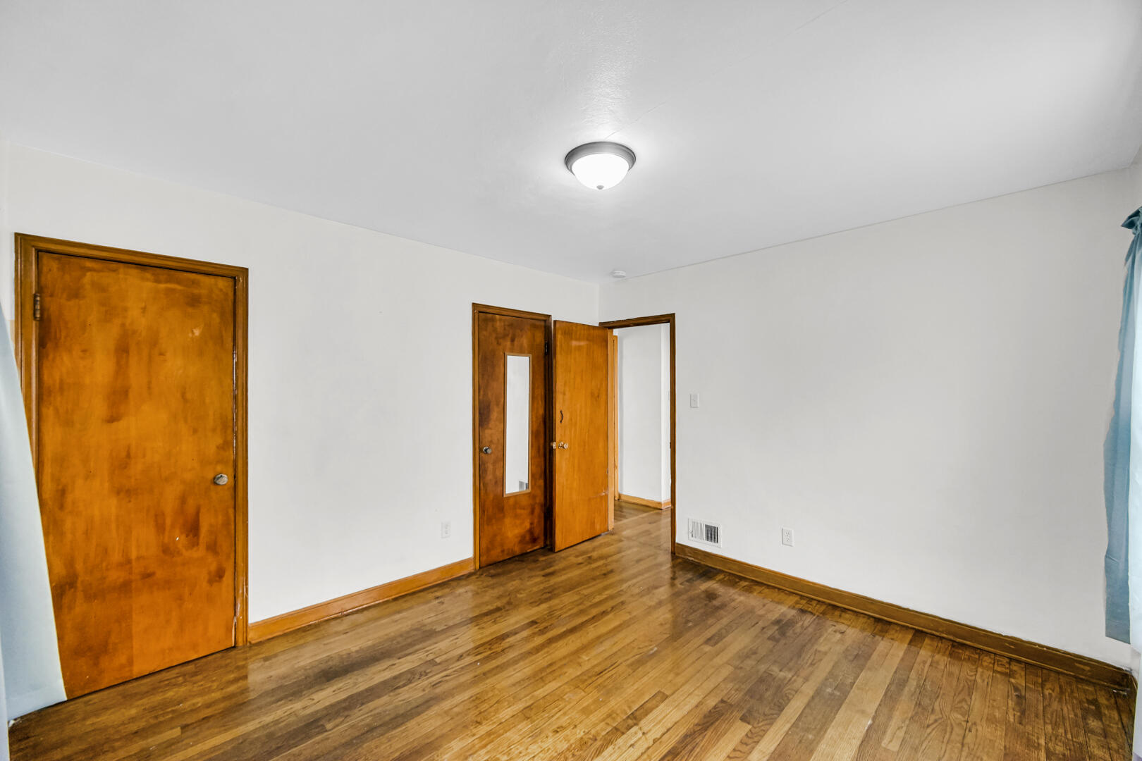 565 Porter Street Gary, IN 46406 - Photo 10 of 17 1620x1080