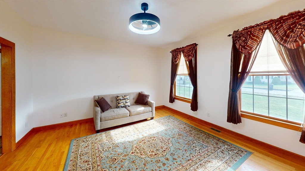 18 Wildflower Lane Agawam, MA 01001 - Photo 19 of 41