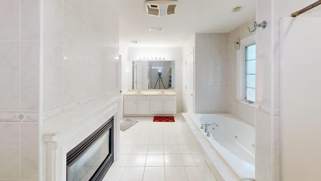 $685,000 | 18 Wildflower Lane, Agawam, MA 01001