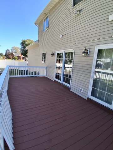 $685,000 | 18 Wildflower Lane, Agawam, MA 01001