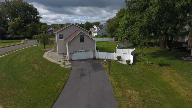 $685,000 | 18 Wildflower Lane, Agawam, MA 01001