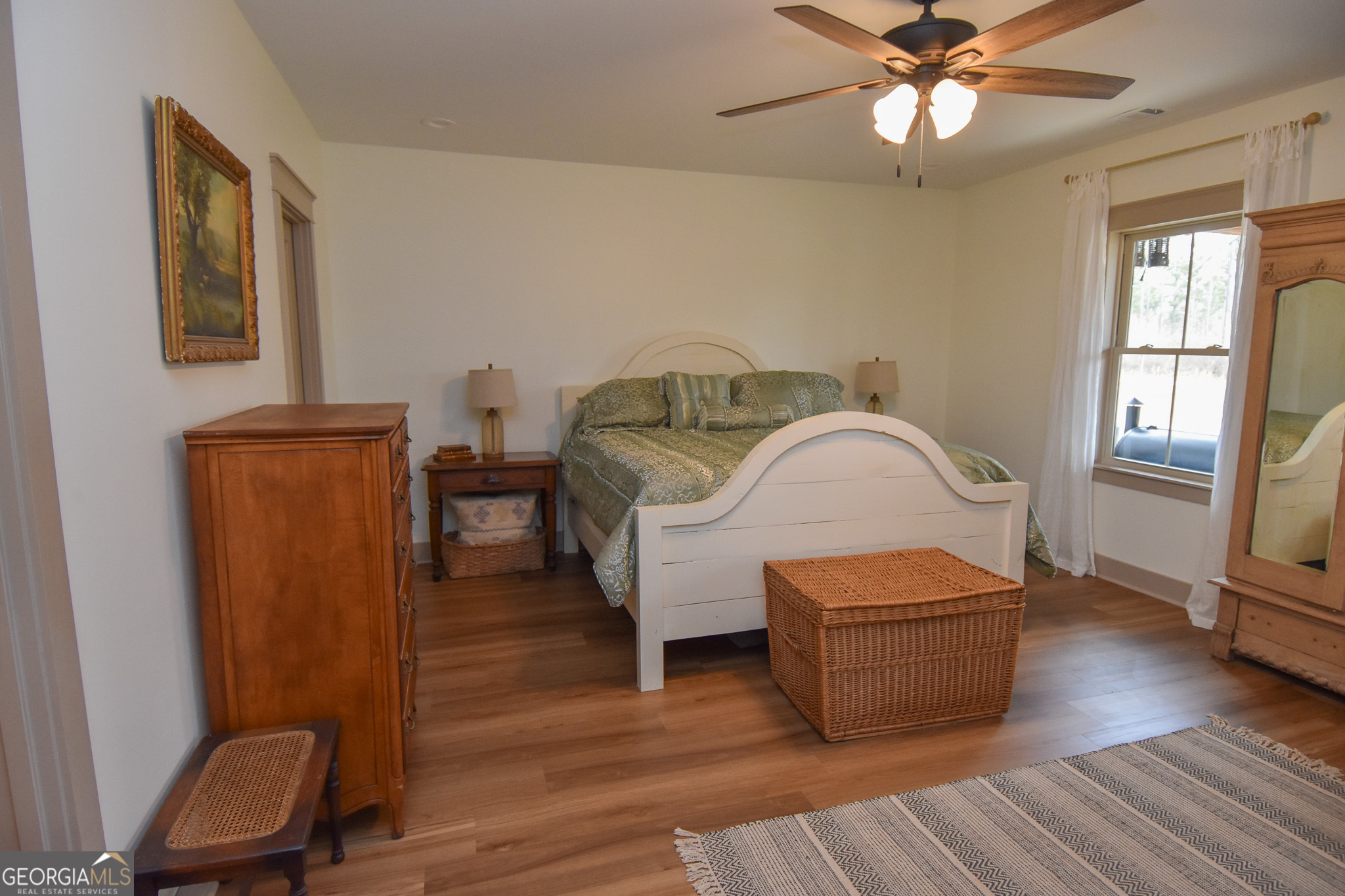 580-i B I B Howard Road Williamson, GA 30292 - Photo 43 of 123 a living room with furniture and a window