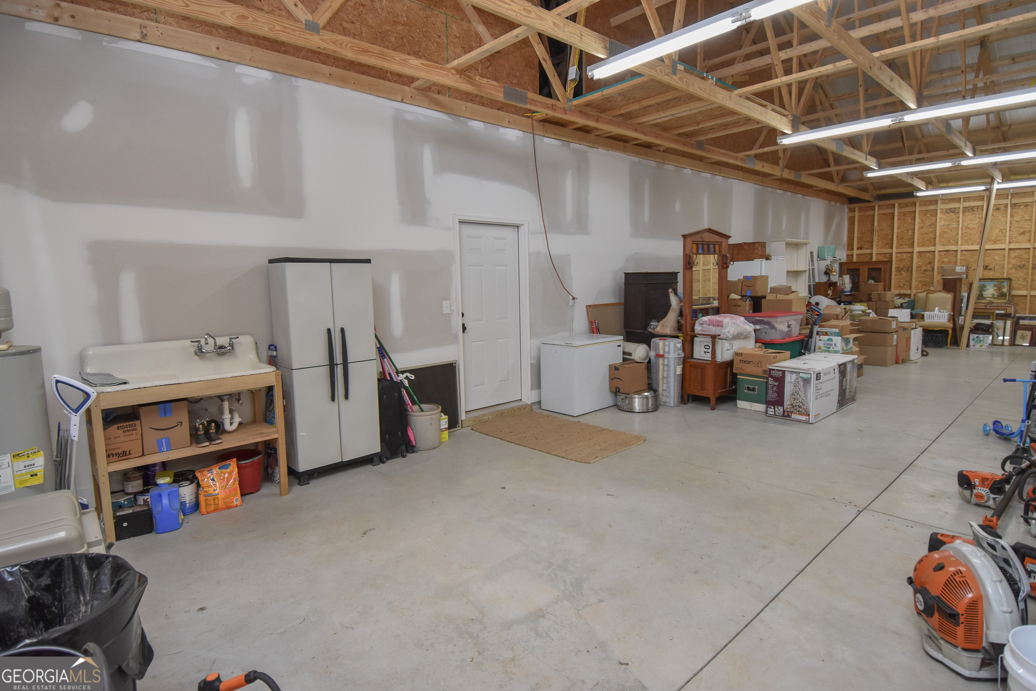 580-i B I B Howard Road Williamson, GA 30292 - Photo 70 of 123 a view of a storage in a room