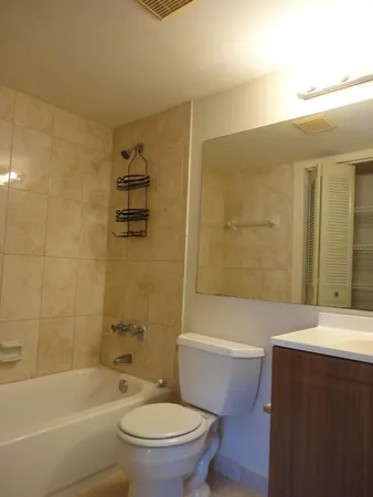 $1,200 | 425 Pine Glen Lane, Unit C2, Greenacres, FL 33463