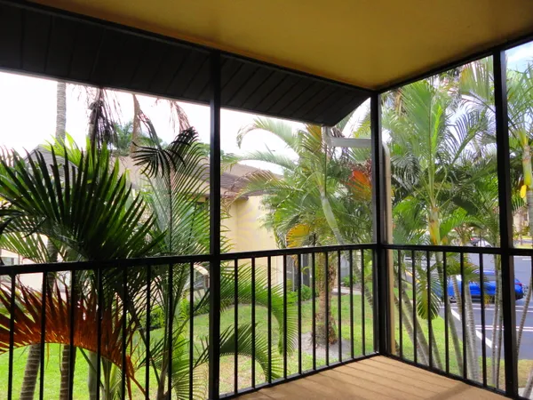 $1,200 | 425 Pine Glen Lane, Unit C2, Greenacres, FL 33463