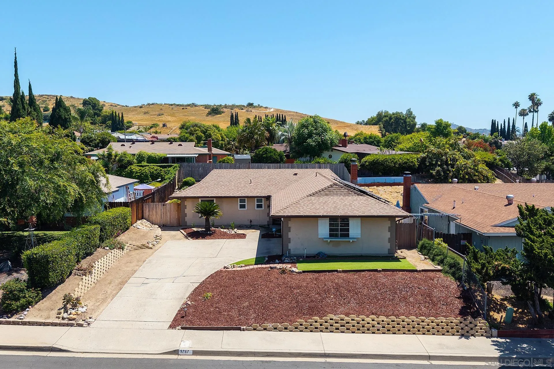 9767 Halberns Boulevard Santee, CA 92071 - Photo 3 of 53