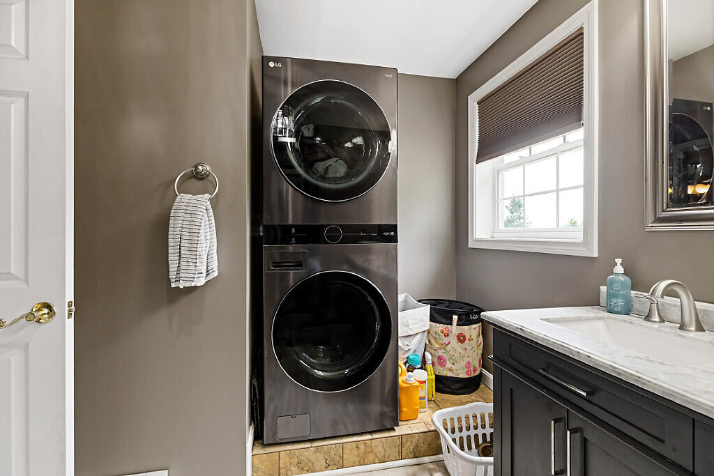 261 North Pond Road Rome, ME 04963 - Photo 40 of 79 40_BP5A7326_DxO_mls