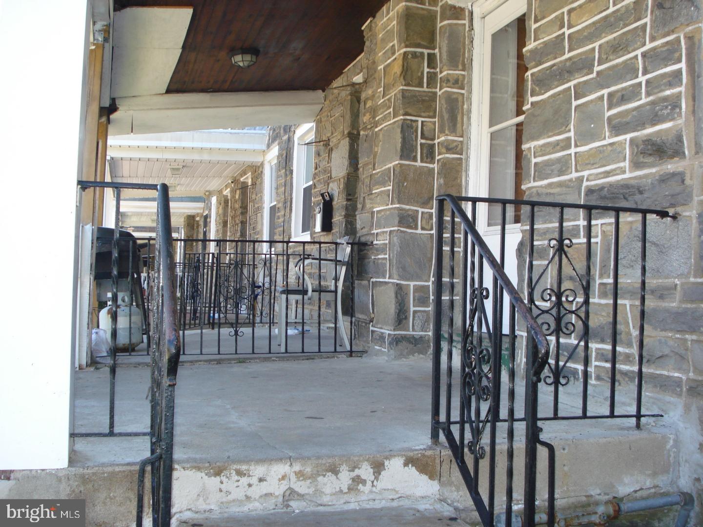 348 Margate Road Upper Darby, PA 19082 - Photo 3 of 21