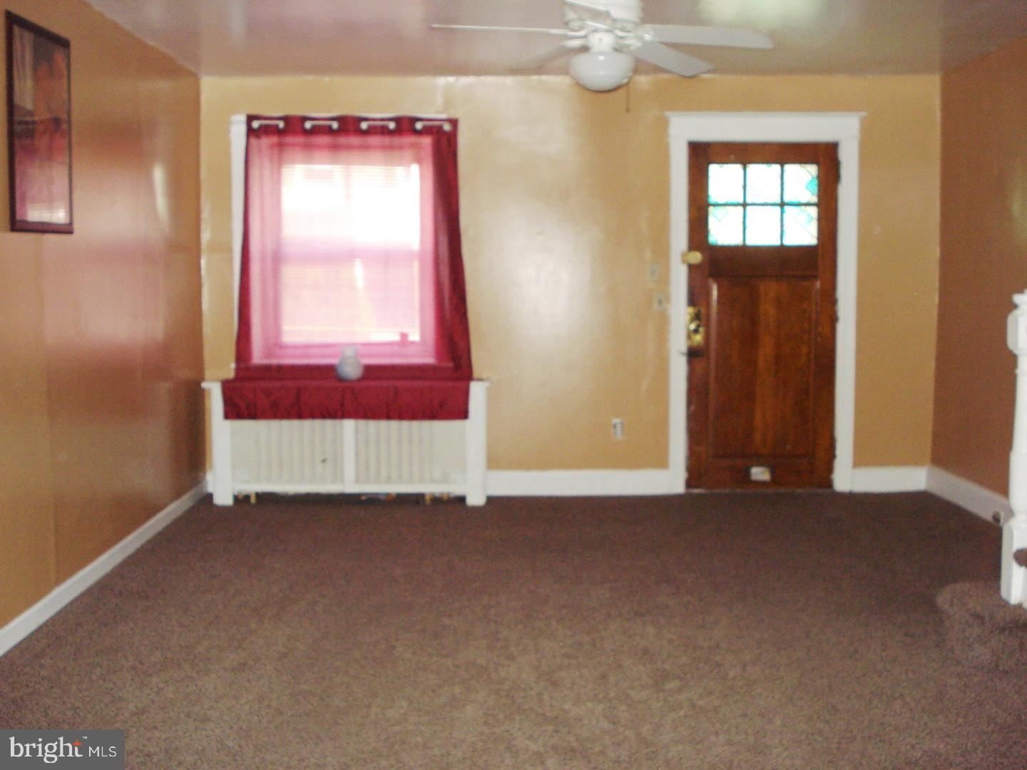 348 Margate Road Upper Darby, PA 19082 - Photo 4 of 21