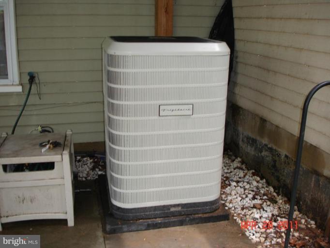 1918 Brightleaf Court Silver Spring, MD 20902 - Photo 13 of 13 Extreme High Efficient Heat Pump