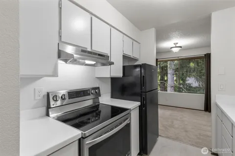 $399,000 | 16200 Northeast 12th Court, Unit D59, Bellevue, WA 98008