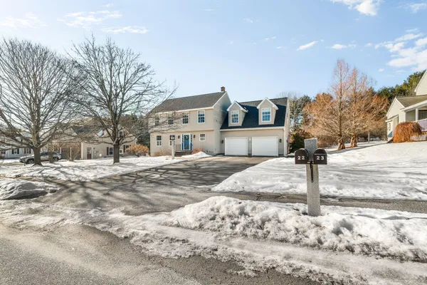 $775,000 | 22 Gateway Commons Drive, Gorham, ME 04038