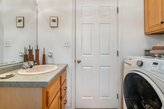 $775,000 | 22 Gateway Commons Drive, Gorham, ME 04038