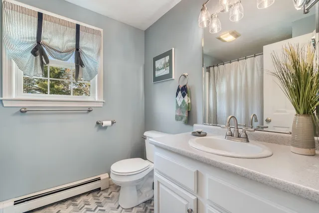 $775,000 | 22 Gateway Commons Drive, Gorham, ME 04038