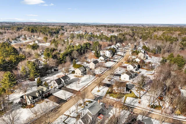 $775,000 | 22 Gateway Commons Drive, Gorham, ME 04038