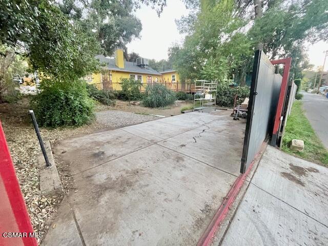 832 Katherine Road Simi Valley, CA 93063 - Photo 27 of 34 a view of outdoor space and yard