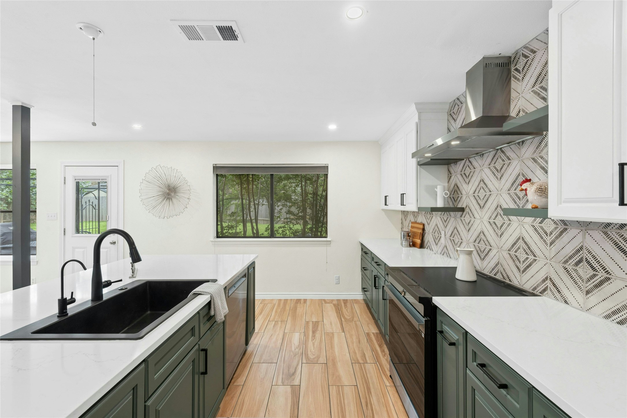 4805 Duval Road Austin, TX 78727 - Photo 10 of 24
