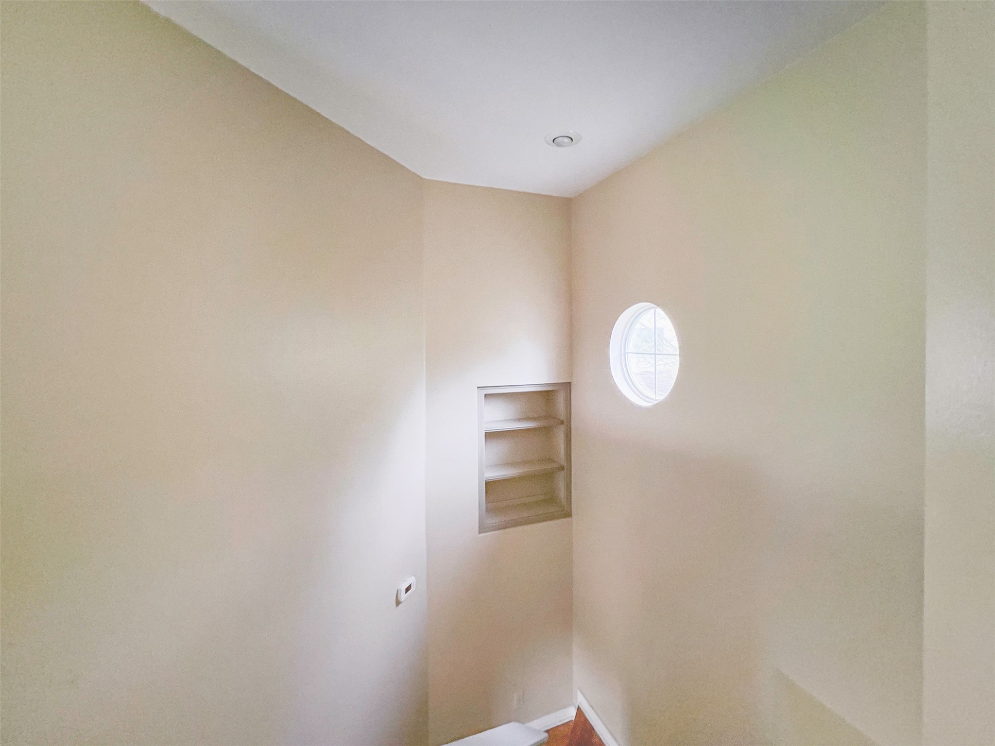 12010 Shady Springs Road Austin, TX 78758 - Photo 8 of 28 Stairs Landing with Window