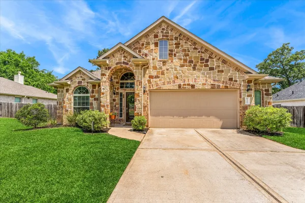 $2,650 | 12206 Walden Road, Montgomery, TX 77356