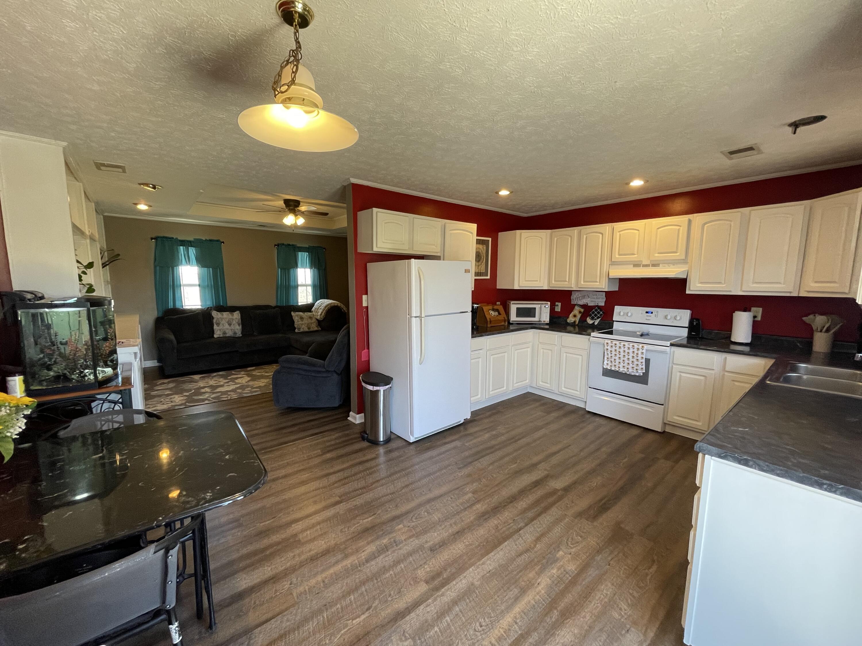 504 Nina Ridge Road Lancaster, KY 40444 - Photo 14 of 52 IMG_5606