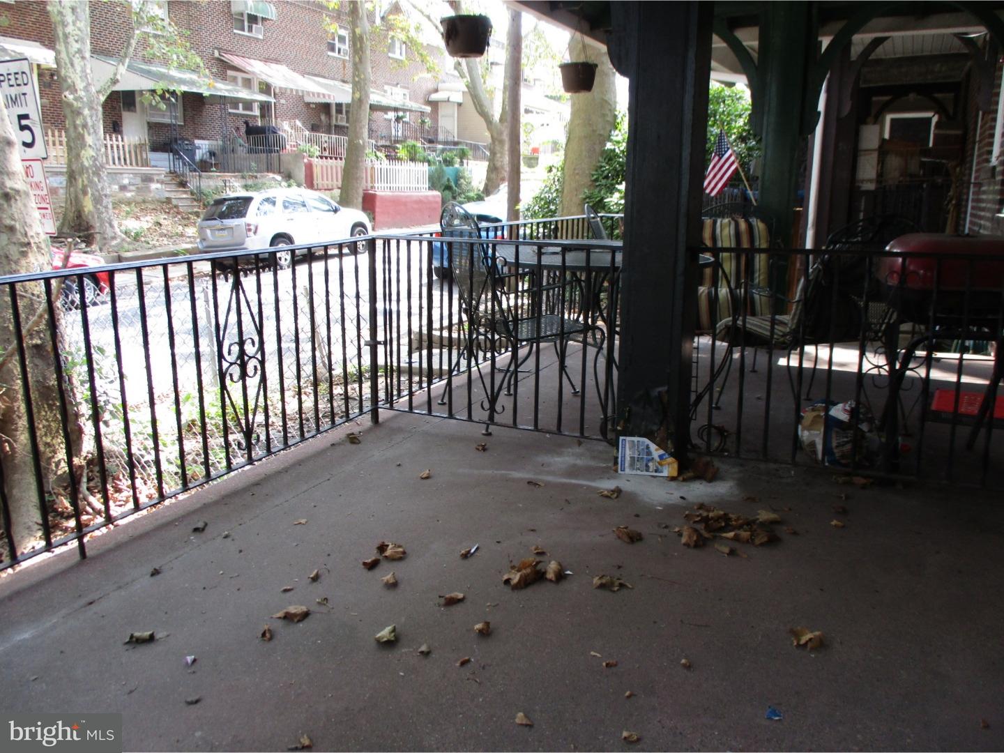 424 Glendale Road Upper Darby, PA 19082 - Photo 3 of 22 Porch