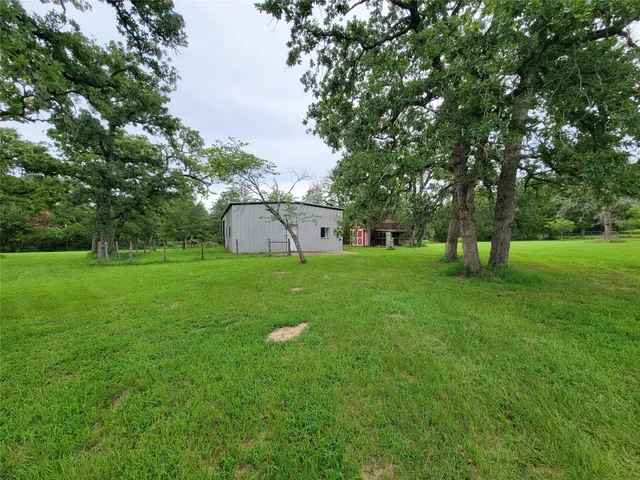 $799,000 | 6725 South Sycamore Crossing Road, Bellville, TX 77418