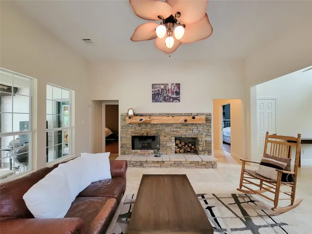 $799,000 | 6725 South Sycamore Crossing Road, Bellville, TX 77418