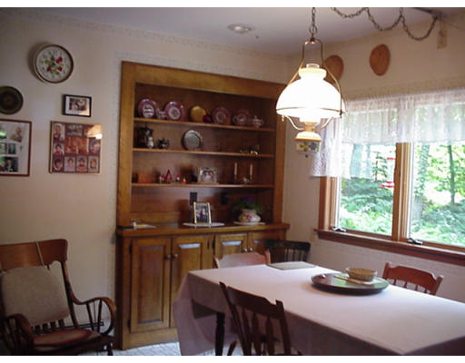 1 Elf Hill Road Amherst, MA 01002 - Photo 5 of 17
