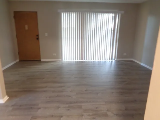 $1,650 | 9644 South Kedzie Avenue, Unit 1, Evergreen Park, IL 60805