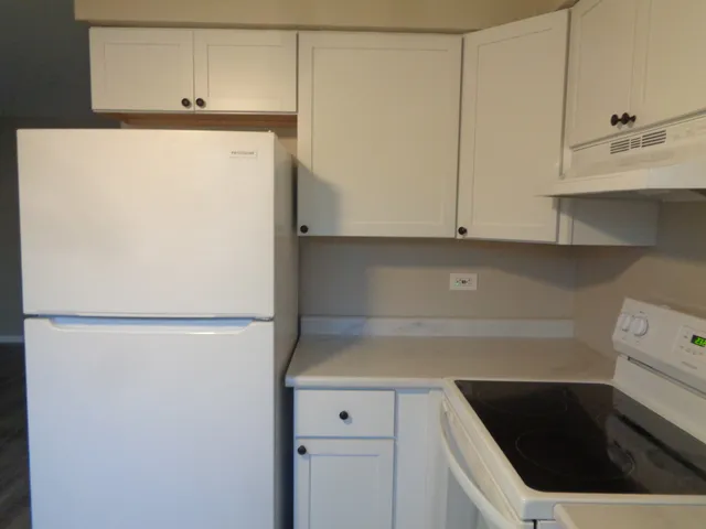 $1,650 | 9644 South Kedzie Avenue, Unit 1, Evergreen Park, IL 60805