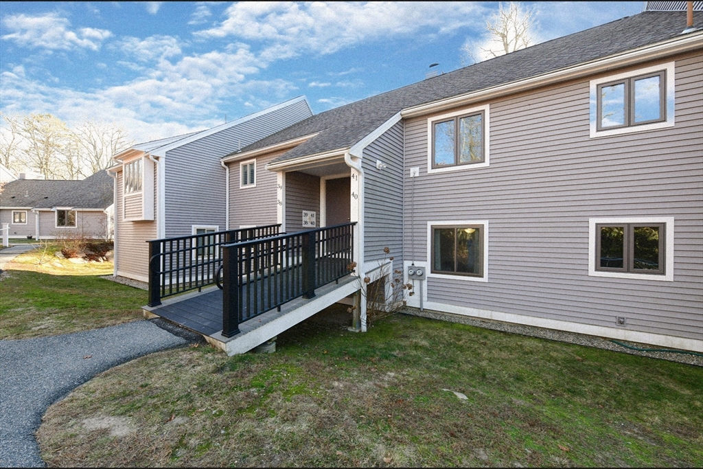 40 Woodrise Road, Unit 40 Falmouth, MA 02540 - Photo 2 of 42