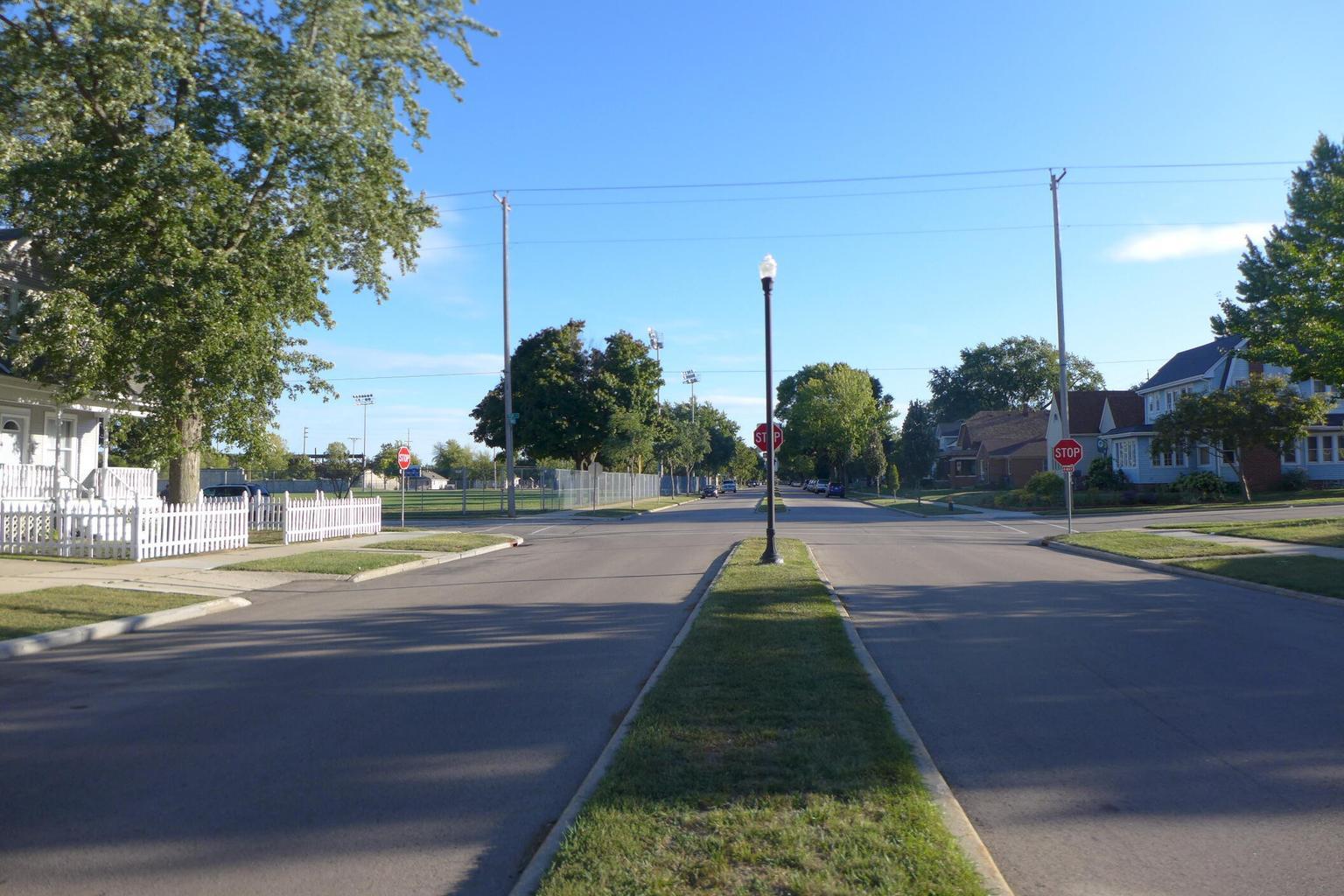 1707 Carlisle Avenue Racine, WI 53404 - Photo 27 of 27 Boulevard