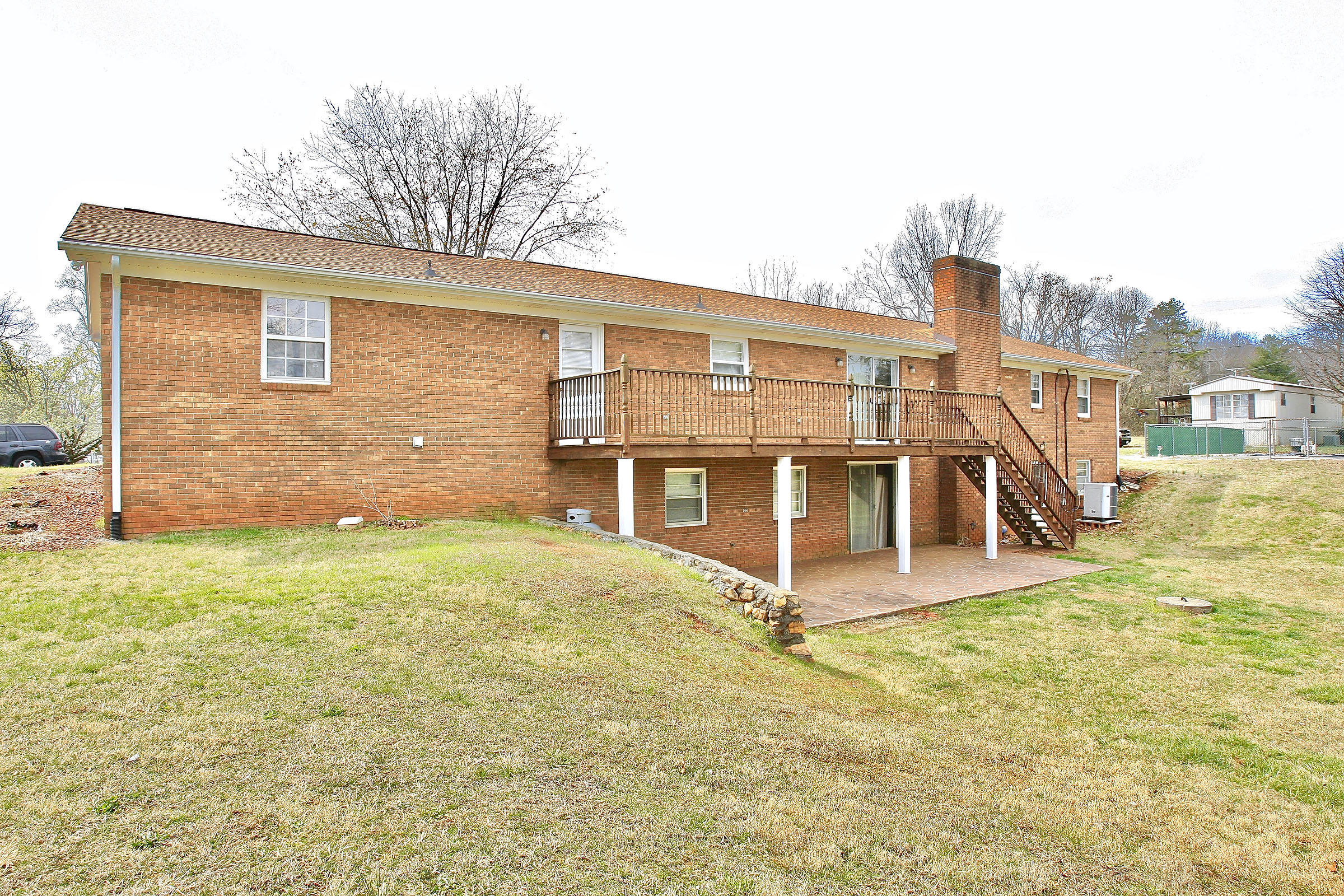 102 Golden View Road Glade Hill, VA 24092 - Photo 17 of 82 _V4B5743